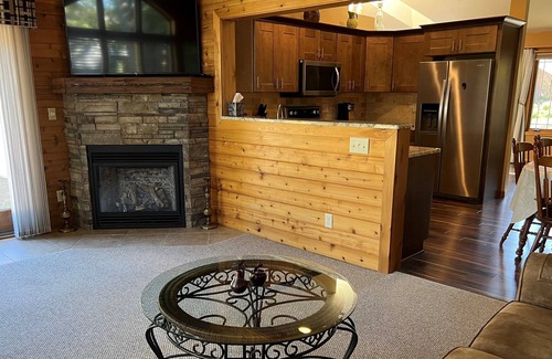 Faribault House | Beautiful home 1 minute from Shattuck St. Mary's school!