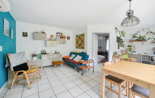 Serignan-du-Comtat House | Beautiful Home In Serignan-Du-Comtat
