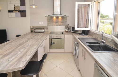 Barjac House | Beautiful home in Barjac with WiFi