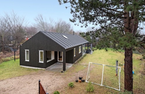 Ordrup House | Beautiful home in Fårevejle with WiFi