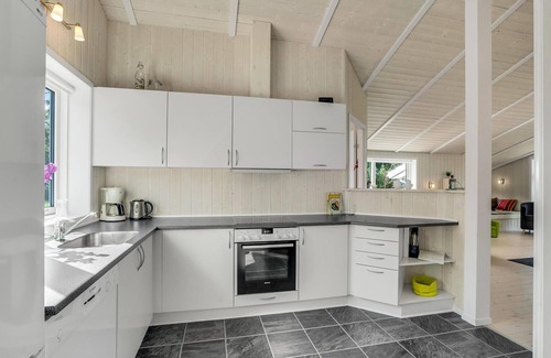 Trend House | Beautiful home in Løgstør with WiFi