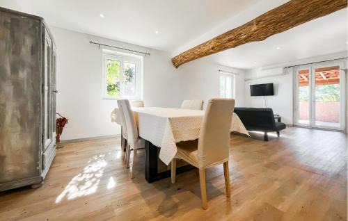 Lavilledieu House | Beautiful Home In Lavilledieu With Private Swimming Pool, Can Be Inside Or Outside