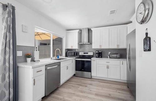 Mira Mesa House | Beautiful home in Mira Mesa-15 min to La Jolla. Fully updated in 2023.