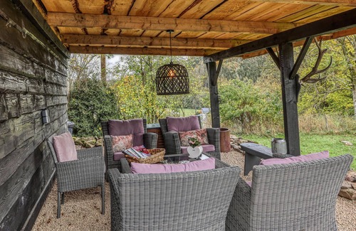 Nimsreuland House | Beautiful home in Nimsreuland with WiFi