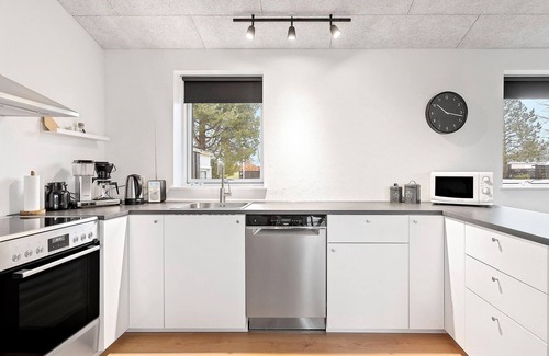 Hasmark Strand House | Beautiful home in Otterup with sauna
