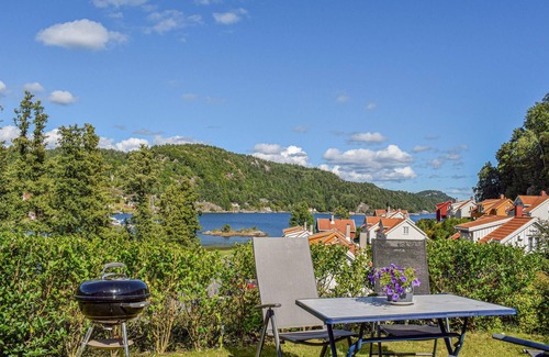 Songe House | Beautiful home in Risør with kitchen