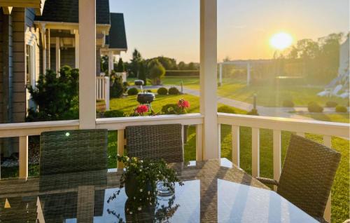 Sarbinowo House | Beautiful Home In Sarbinowo With Wifi