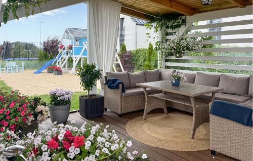 Sarbinowo House | Beautiful Home In Sarbinowo With Wifi
