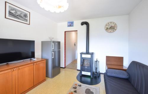 Sovramonte House | Beautiful Home In Sovramonte With Wifi