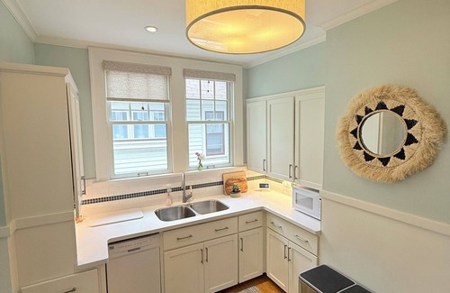 Fulton Heights House | Beautiful home near Downtown GR & Aquinas College -central to everything!