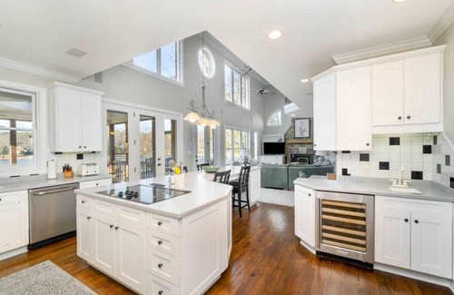 Mount Mourne House | Beautiful home on Lake Norman