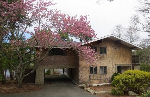 West Chatham House | Beautiful home overlooking Emery Pond