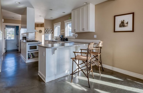 Roads End House | Beautiful home with ocean views, easy beach access and wheelchair accessible