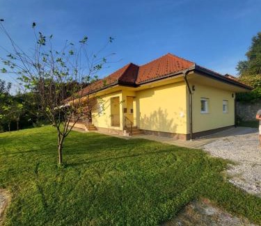Karlovac Villa | Beautiful home "Yellow Secret" with 2 bedrooms, big terrace and backyard