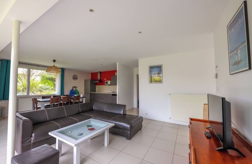 Guisseny Cottage | BEAUTIFUL HOUSE 100 METRES FROM THE BEACH WITH SHARED HEATED POOL