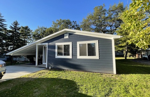 Port Austin House | Beautiful house in the heart of Port Austin!