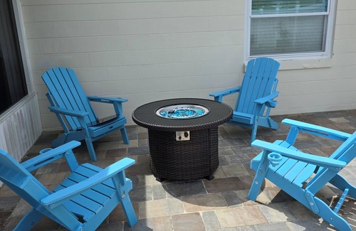 Ormond Beach House | Beautiful house/pool/two blocks from the beach/close to Flagler beach/Daytona.