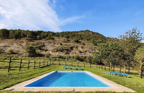 Coll de Nargo Cottage | Beautiful house with pool in the Pyrenees. Wi-Fi