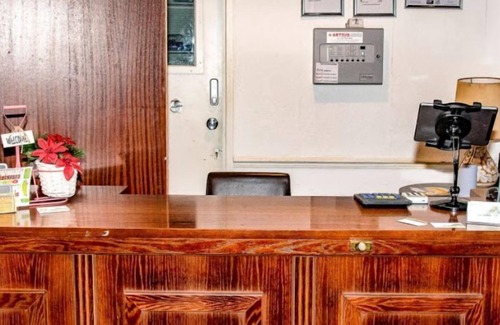 Little Stukeley House | Beautiful I Way Inn hotel