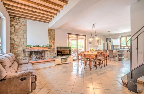 Le Piazze House | Beautiful home in Castiglion Fiorentino