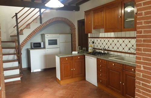 Pomarance Villa | Beautiful private villa with A/C, private pool, WIFI, TV, patio, pets allowed and panoramic view