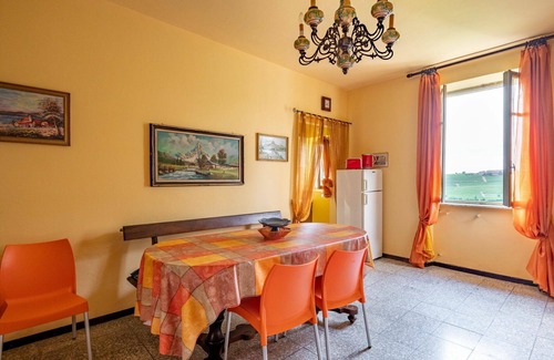 Vigliano d'Asti House | Beautiful private villa for 6 guests with terrace and pets allowed