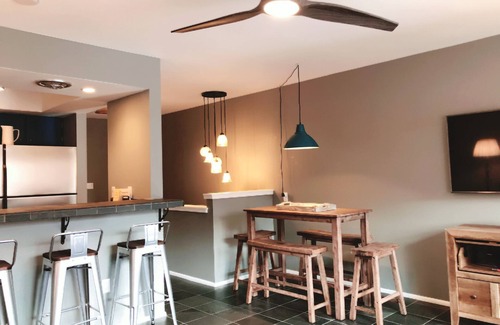 Jackson House | Beautiful Jackson Townhouse Hideaway - Walk to Town