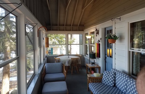 Wolfeboro Cottage | Beautiful Lake Front Cottage on Winter Harbor
