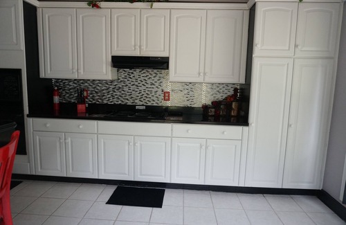 Forest Park House | Beautiful lake Home approx 10 minutes from ATL Intl Airport-20 min Domestic Term