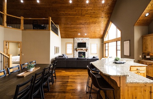 South Haven House | Beautiful Lake House with Private Beach, Large Yard - Great for Families