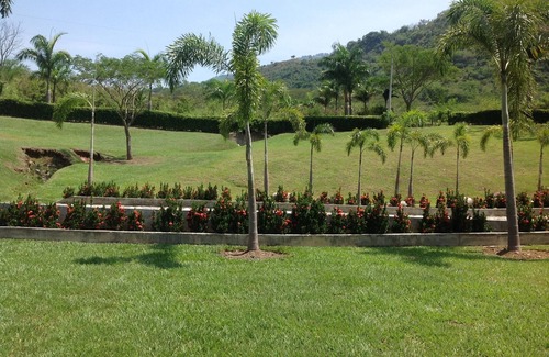 Amaga House | Beautiful Lake House outside of Medellin Colombia (55 Kilometers)