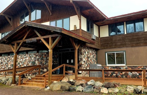 Ironwood Apartment | Beautiful Lake Superior is just down the road and what better then a private guestroom themed after it?