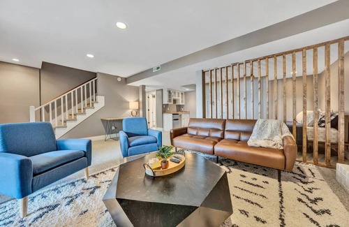 Moneta House | Beautiful Lake View with Gentle Sloping Lot to Lake
