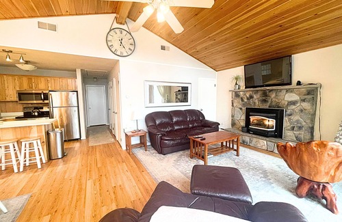 Locust Lake Village Cabin | Beautiful Lakefront House with Private Beach! BOOK NOW!