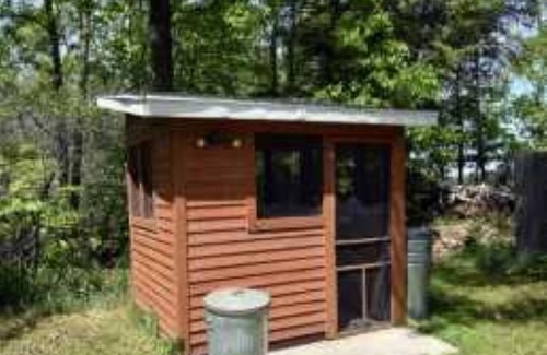 Brainerd Cabin | Beautiful lakeside 2 bedroom cabin on private lake (Cabin #6)