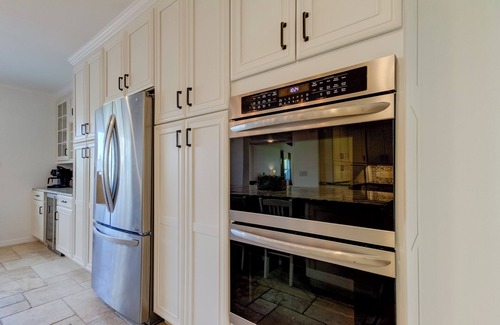Dunedin House | Beautiful Large 5 Bedroom home! FREE Golf Cart! Close to Downtown! Video Games!