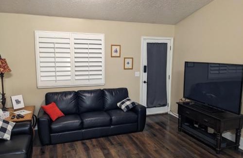 Layton House | Beautiful Large Residential Home