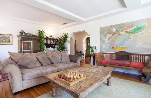 Mid City House | Beautiful, large room in ideal location!