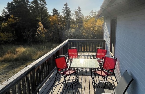East Glacier Park House | Beautiful Location, super close to hiking trails as well as breathtaking scenery