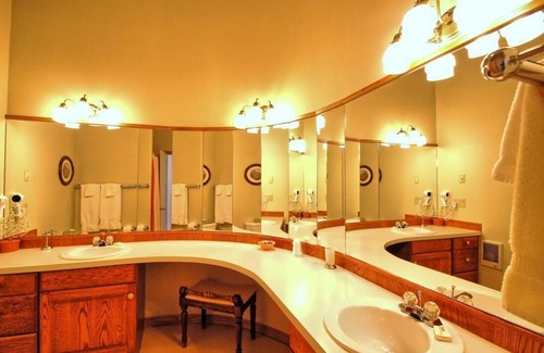 Talmage Cabin | Beautiful Lodge and Private 600 acre Canyon Paradise