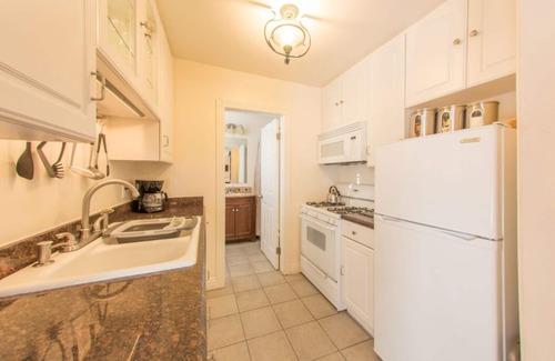 Sherman Heights Condo | Beautiful Loft Unit w/Spiral Stairs - Mins. to DT, Conv Center, Balboa Park, Zoo