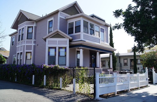 Sherman Heights Condo | Beautiful Loft Unit w/Spiral Stairs - Mins. to DT, Conv Center, Balboa Park, Zoo