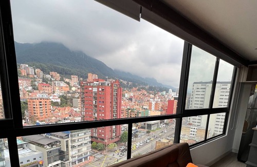 Chapinero House | Beautiful Loft with view of Los Cerros Capitalinos