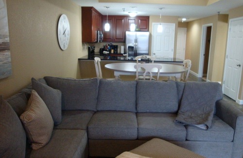 Osage Beach Condo | Beautiful, Luxury Towers Condo For Four or Six! Towers 1108, Pool Side