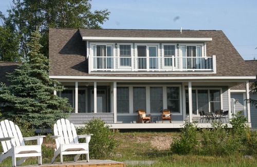 Suttons Bay Cottage | Beautiful Luxury Waterfront Home minutes from Suttons Bay and Traverse City