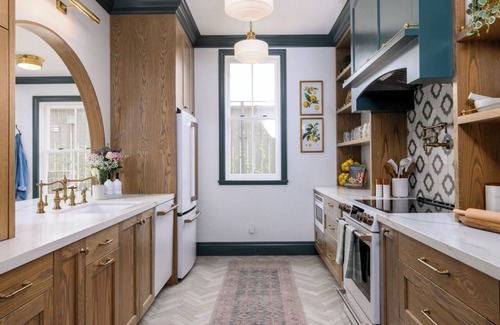 Carpinteria House | Beautiful Magical Historic Webster House at Eleison Farms - Avocado Ranch 3 BD/2 BA