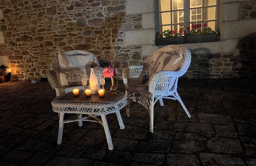 Moyon-Villages House | Beautiful manor house set in its own woodland.