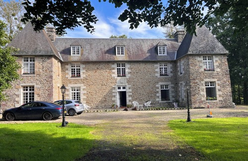 Moyon-Villages House | Beautiful manor house set in its own woodland.