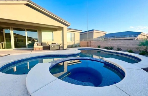 Mesquite House | Beautiful Mesquite Pool House heated pool & spa