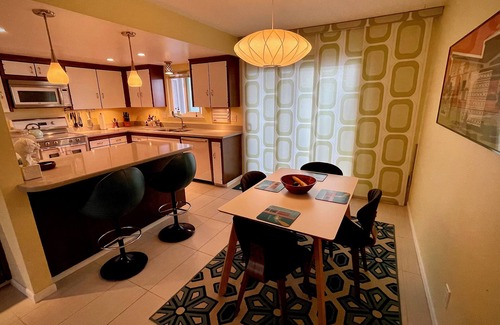 Canyon Corridor House | Beautiful Mid Century Palm Springs, Indian Canyons